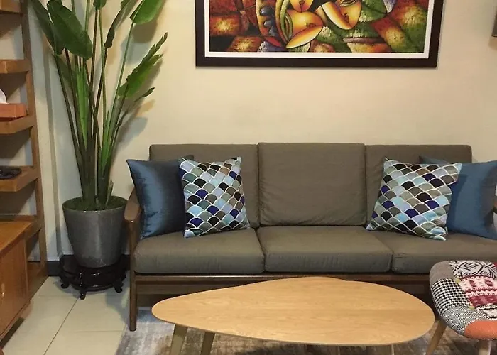 Fully Furnished 2 Bedroom Next To Sm Fairview And Terraces Qc By The Redwoods مانيلا