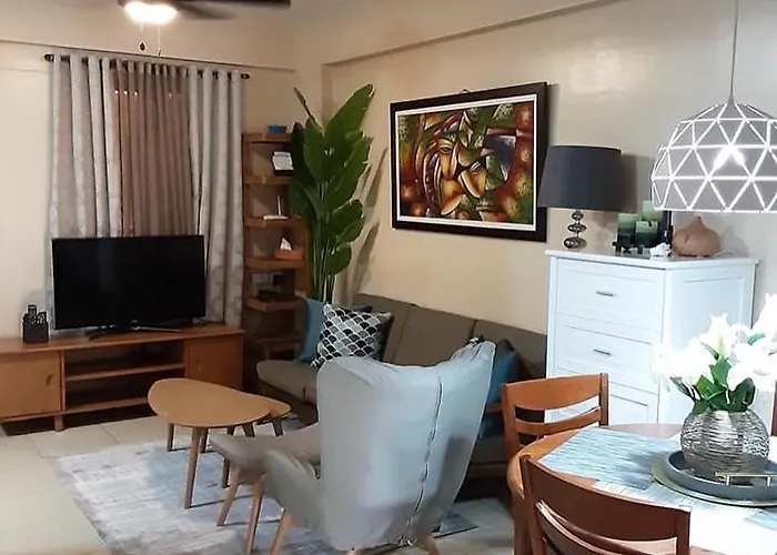 شقة Fully Furnished 2 Bedroom Next To Sm Fairview And Terraces Qc By The Redwoods مانيلا