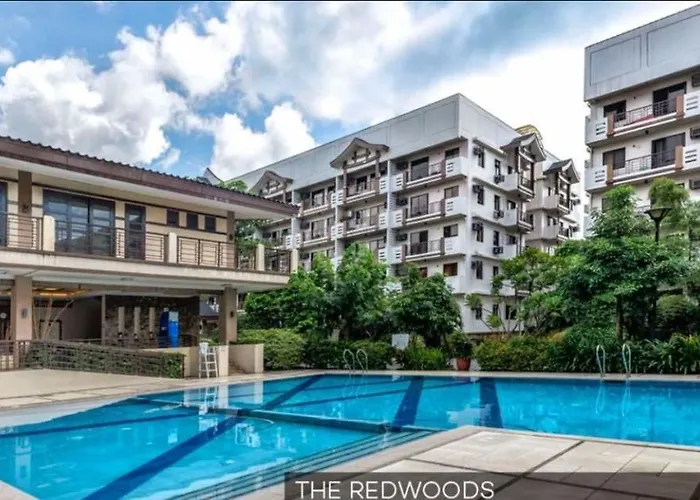 Fully Furnished 2 Bedroom Next To Sm Fairview And Terraces Qc By The Redwoods *