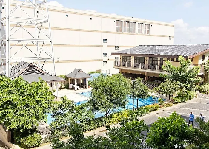 شقة Fully Furnished 2 Bedroom Next To Sm Fairview And Terraces Qc By The Redwoods